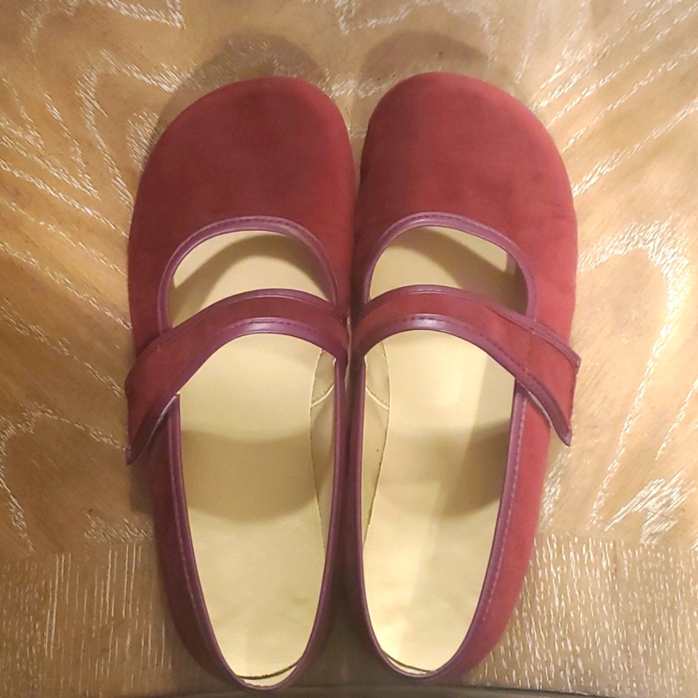Burgundy Tadeevo ballet flats
